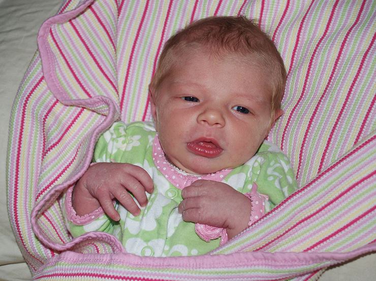 Emmy Awake – Image 9